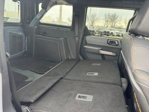 Used 2023 Ford Bronco Badlands image 30