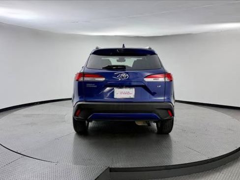 Used 2022 Toyota Corolla Cross LE FWD image 6