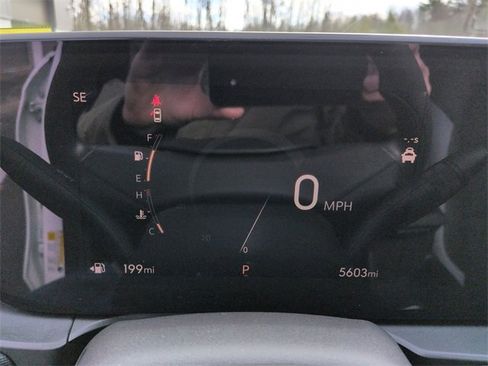 Used 2024 Buick Envista Preferred w/ Advanced Safety Package image 12