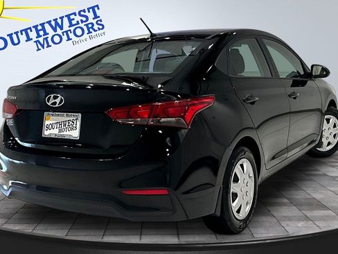 Used 2020 Hyundai Accent SE FWD image 6