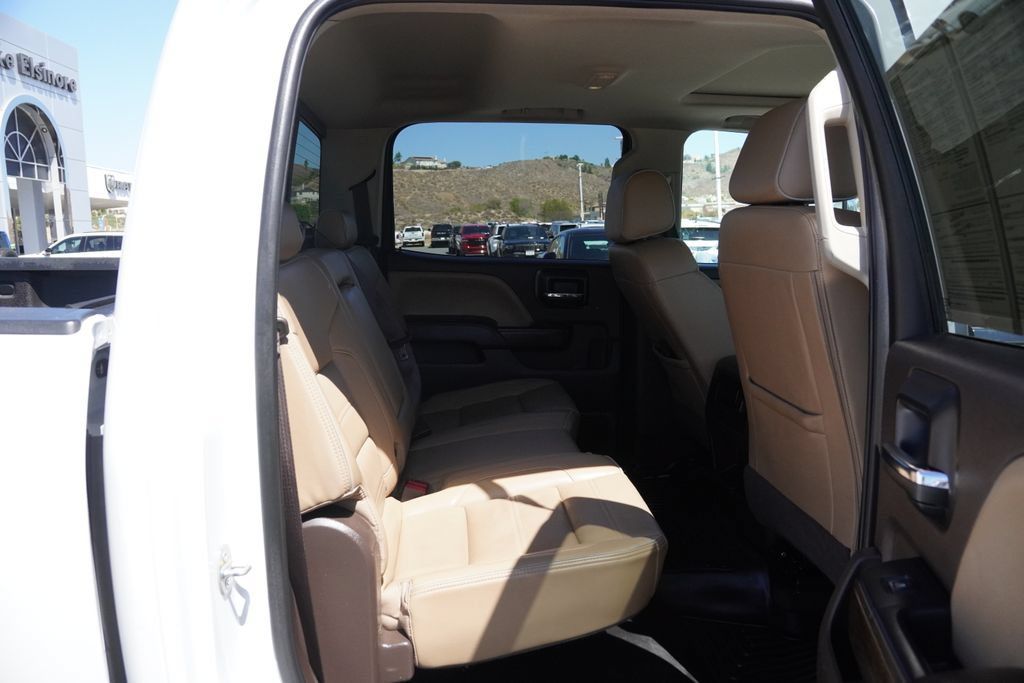 Used 2018 GMC Sierra 2500 Denali w/ Duramax Plus Package AWD/4WD image 33
