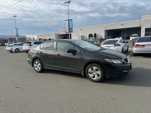 Used 2014 Honda Civic LX image 2