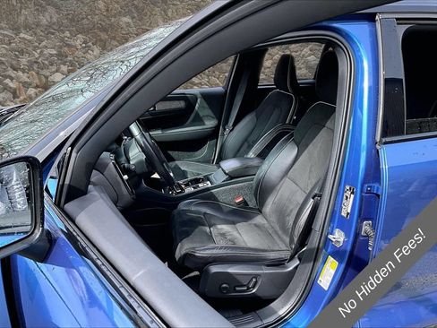 Used 2021 Volvo XC40 T5 R-Design w/ Climate Package AWD/4WD image 22