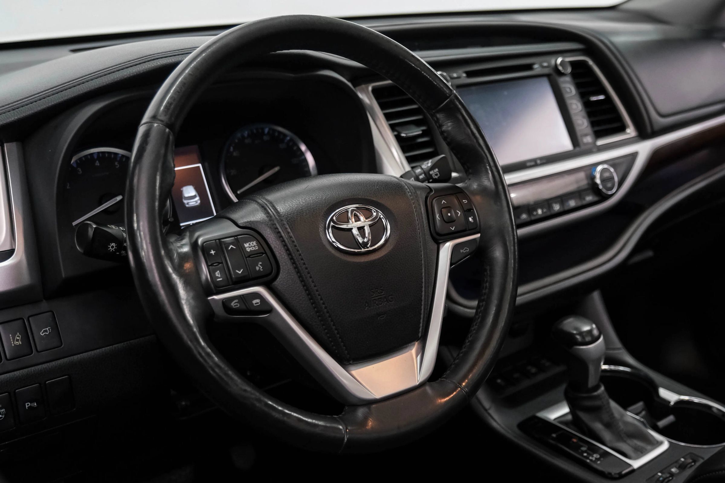 Used 2014 Toyota Highlander Limited Platinum AWD/4WD image 15