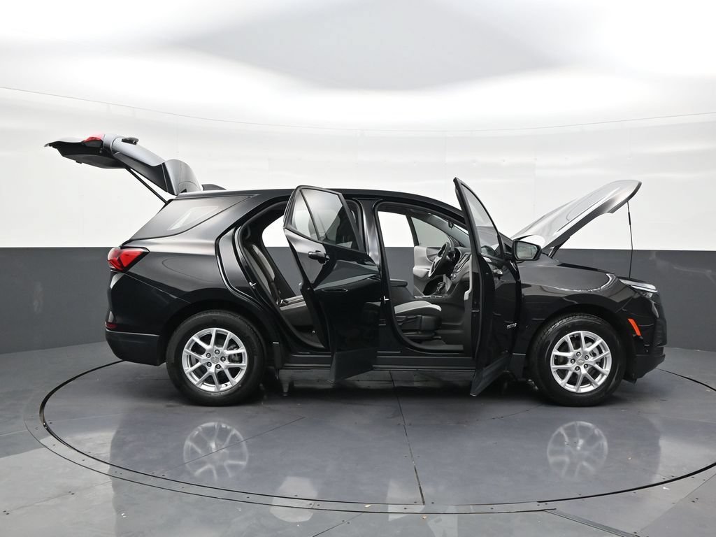 Used 2024 Chevrolet Equinox LS FWD image 26