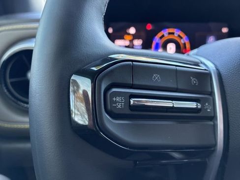 Used 2025 Chevrolet Colorado ZR2 image 27