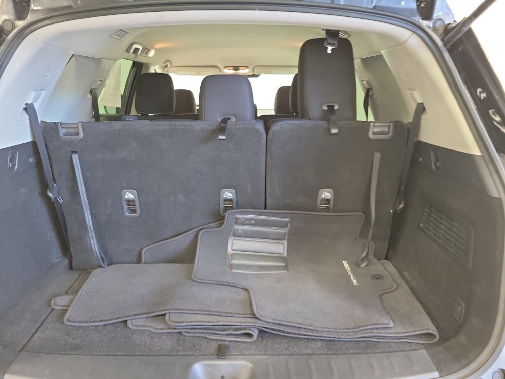 Used 2024 Nissan Pathfinder SV FWD image 24