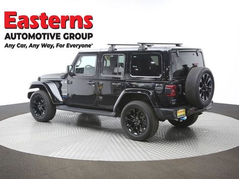 Used 2022 Jeep Wrangler Unlimited Sahara AWD/4WD image 61