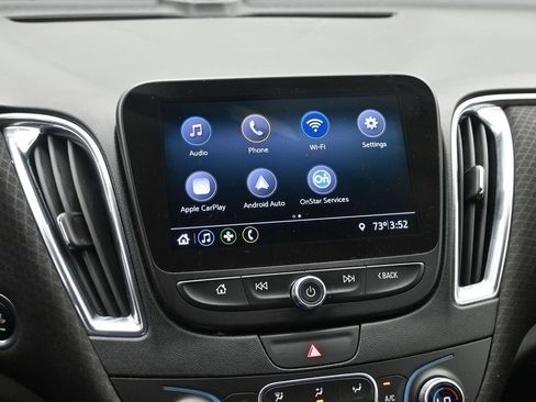 Used 2019 Chevrolet Malibu LT FWD image 12