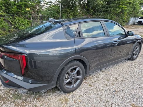 Used 2025 Kia K4 FWD image 3