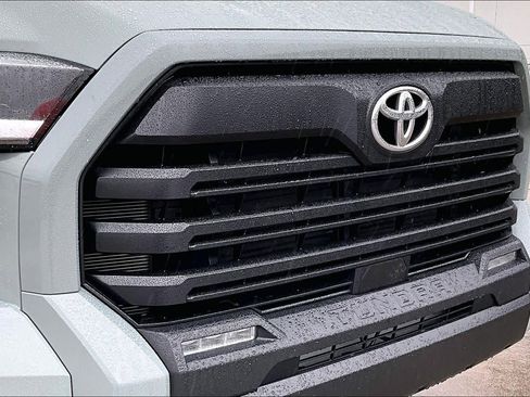 Used 2025 Toyota Tundra SR5 w/ SR5 Premium Package image 27