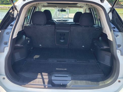 Used 2016 Nissan Rogue SV w/ SV Moonroof Package AWD/4WD image 20