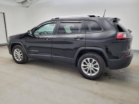 Used 2020 Jeep Cherokee Latitude w/ Cold Weather Group AWD/4WD image 3