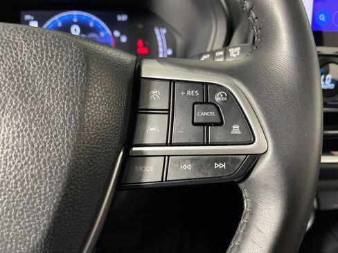 Certified 2025 Toyota Grand Highlander FWD image 27