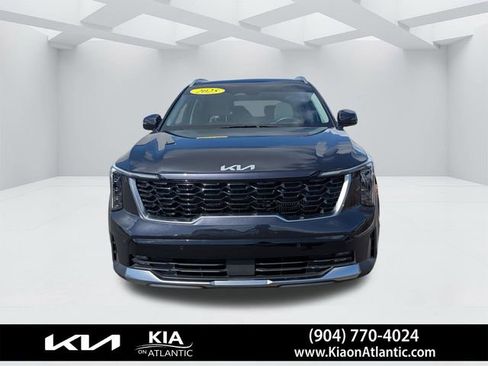Used 2025 Kia Sorento EX w/ Panoramic Sunroof Package FWD image 8