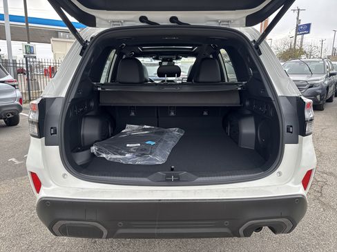 New 2025 Subaru Forester Limited image 31