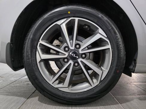 Used 2023 Kia Forte LXS image 24