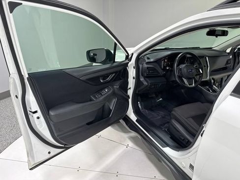 Used 2022 Subaru Outback Premium AWD/4WD image 8