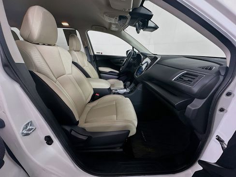 Used 2024 Subaru Ascent Premium w/ Convenience Package image 32