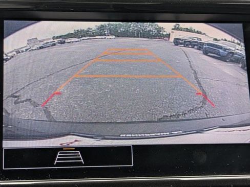 Used 2021 Chevrolet TrailBlazer RS w/ Convenience Package FWD image 25