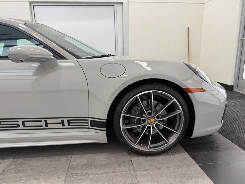Used 2024 Porsche 911 Carrera w/ Premium Package RWD image 10