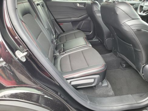 Used 2025 Ford Escape ST-Line image 18