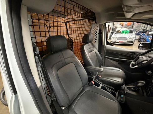 Used 2020 Ford Transit Connect XL image 35