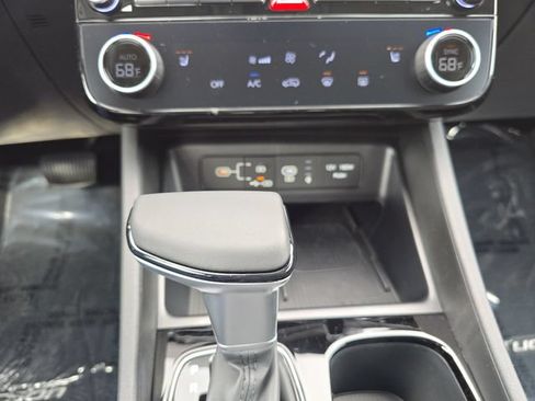 Used 2025 Hyundai Tucson SEL AWD/4WD image 18