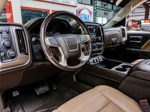 Used 2018 GMC Sierra 1500 Denali image 5