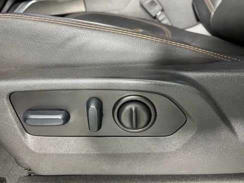 Used 2022 GMC Sierra 2500 AT4 w/ AT4 Premium Plus Package image 34