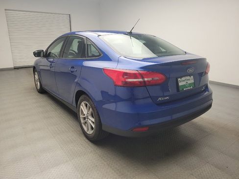 Used 2018 Ford Focus SE w/ Cold Weather Package FWD image 5