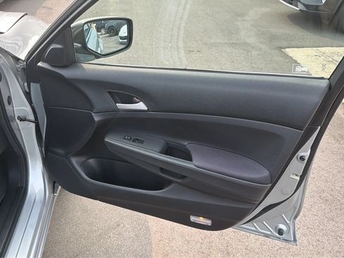 Used 2012 Honda Accord LX image 24