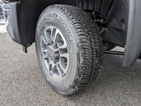 New 2026 GMC Sierra 2500 SLE w/ SLE Value Package; image 38