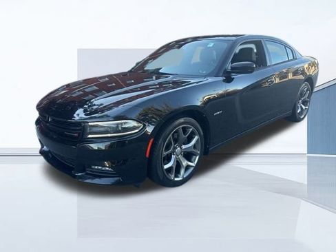 Used 2016 Dodge Charger R/T w/ Plus Group image 2