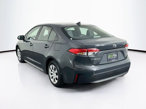 Used 2026 Toyota Corolla LE FWD image 5