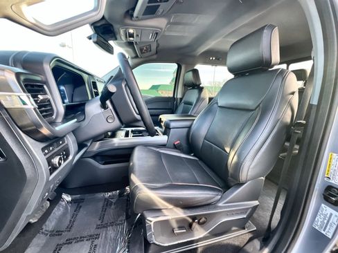 Used 2024 Ford F250 Lariat w/ Tremor Off-Road Package image 13