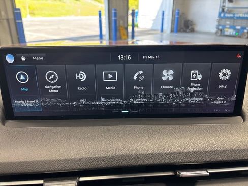 Used 2025 Genesis GV70 2.5T AWD/4WD image 17