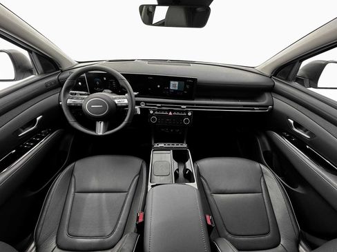 New 2025 Hyundai Tucson Limited image 13