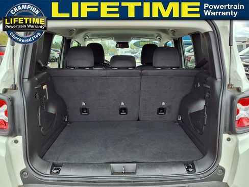 Used 2023 Jeep Renegade Trailhawk AWD/4WD image 11