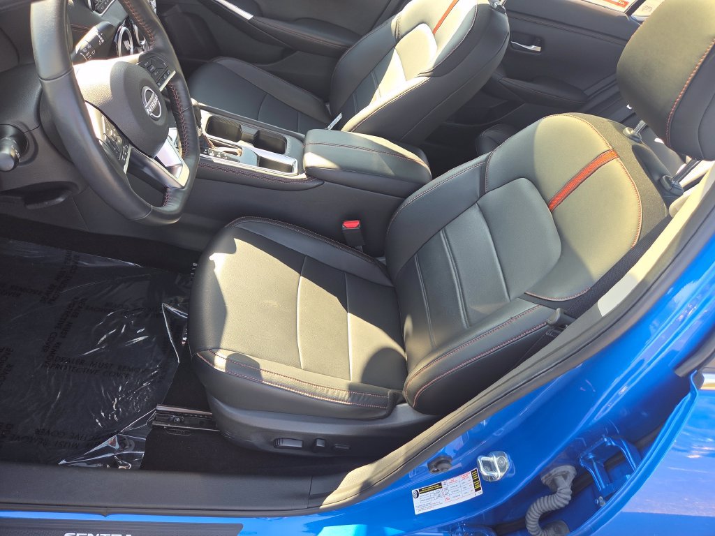 Certified 2025 Nissan Sentra SR w/ SR Premium Package FWD image 31