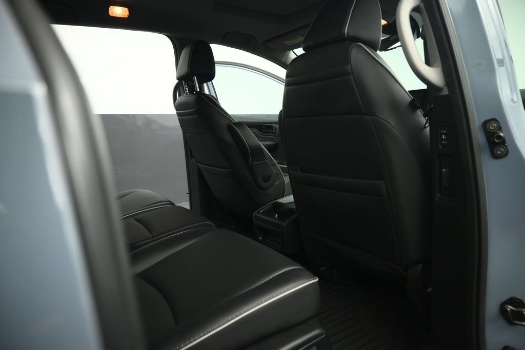 Used 2024 Honda Odyssey Elite image 63