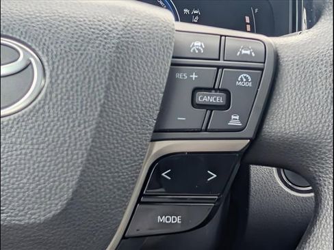 Used 2025 Toyota Camry LE FWD image 16