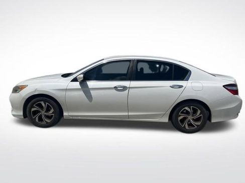 Used 2017 Honda Accord LX image 6