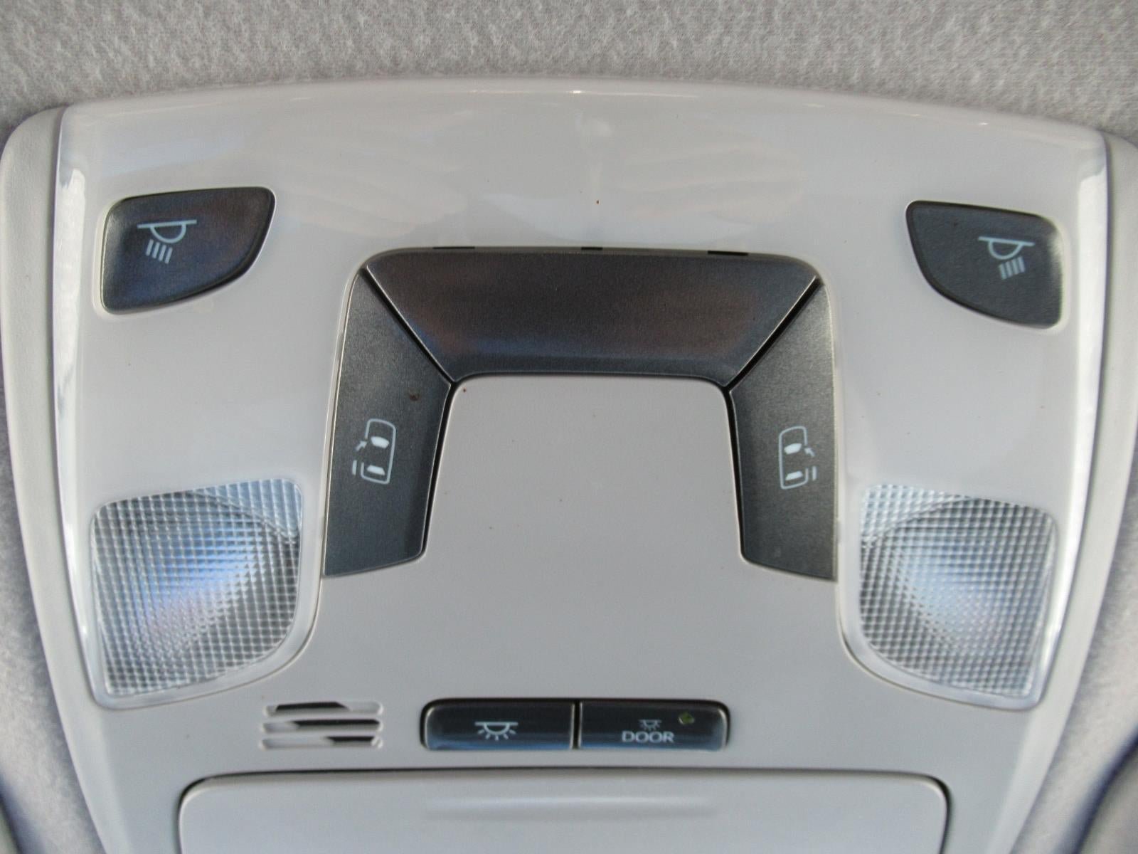 Used 2011 Toyota Sienna LE FWD image 29