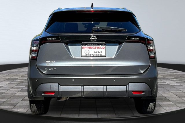 Used 2026 Nissan Kicks SV FWD image 5