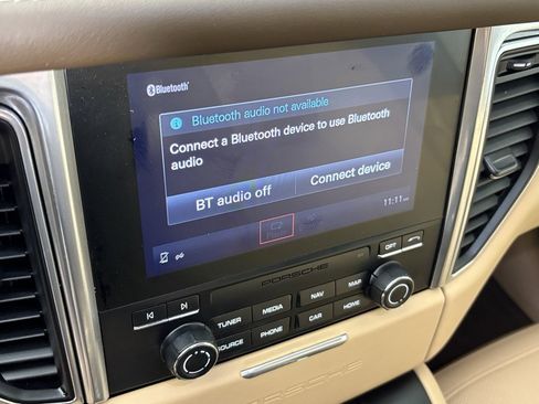 Used 2018 Porsche Macan S image 26