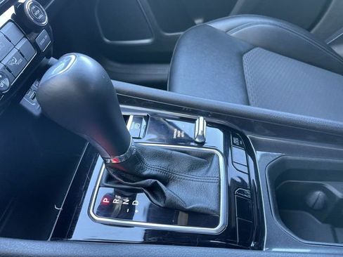 Used 2024 Jeep Compass Latitude image 19