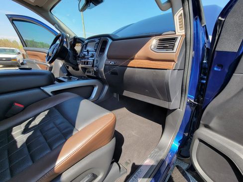 Used 2017 Nissan Titan Platinum Reserve image 53