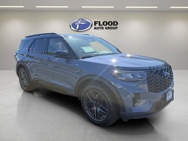 New 2026 Ford Explorer ST-Line w/ ST-Line Street Pack AWD/4WD image 1