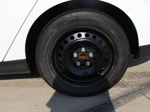 Used 2012 Ford Focus SE FWD image 36